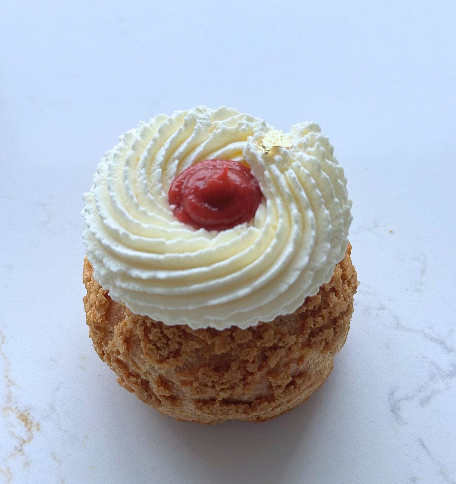 Choux vanille fraise