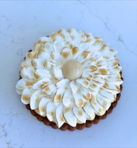 tarte citron meringuée et noisettes